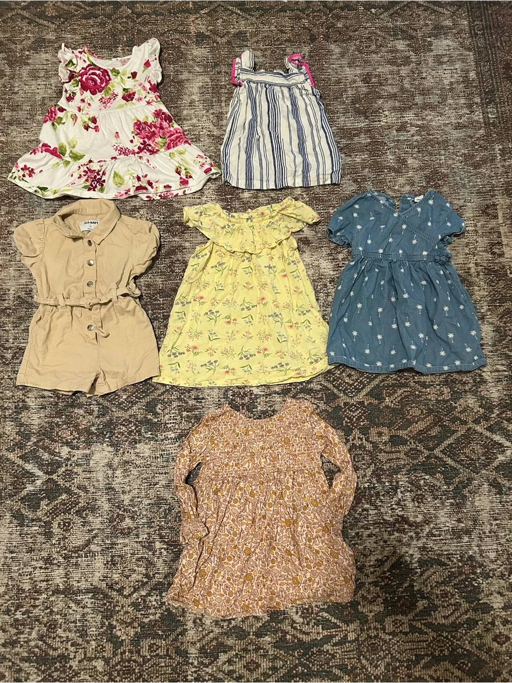 Mixed girls dress lot